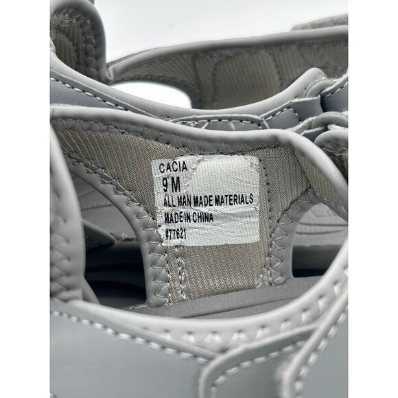 Khombu Ashley Size 9 Gray Sandals Adjustable - Picture 6 of 6